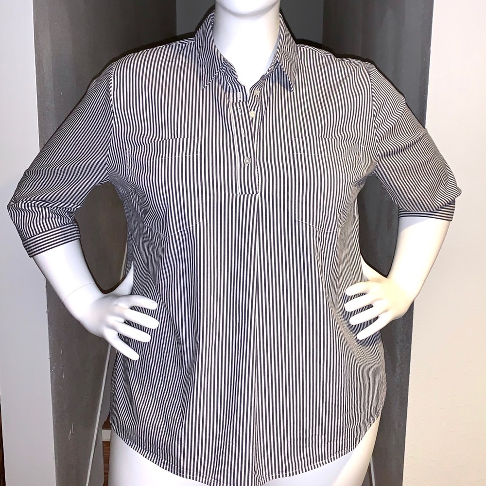 Ava and Viv front button Top 2X
